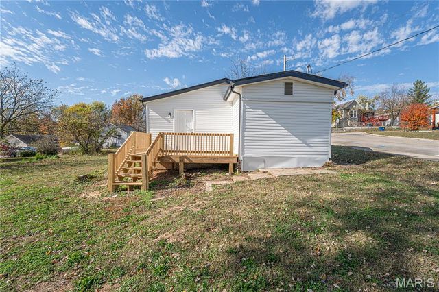 803 S 4th Street, De Soto, MO 63020