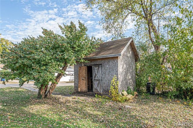 803 S 4th Street, De Soto, MO 63020