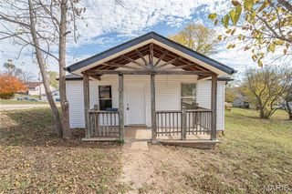 803 S 4th Street, De Soto, MO 63020