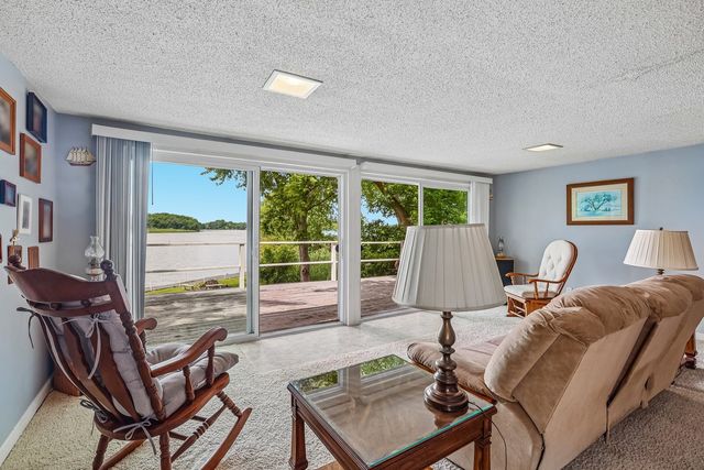 35482 N Sheridan Drive, Ingleside, IL 60041