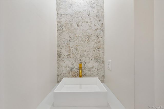 472 W Central Avenue 204, Spring Valley, NY 10977