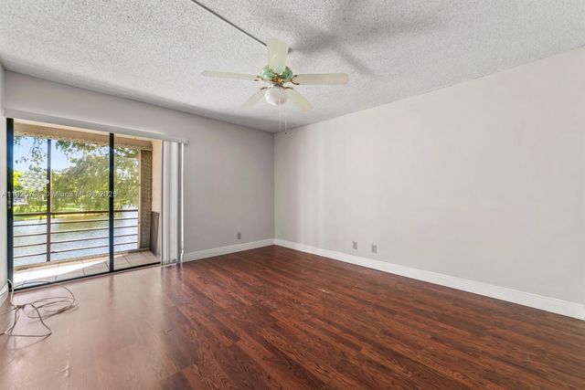 2311 S Cypress Bend Dr 217A, Pompano Beach, FL 33069