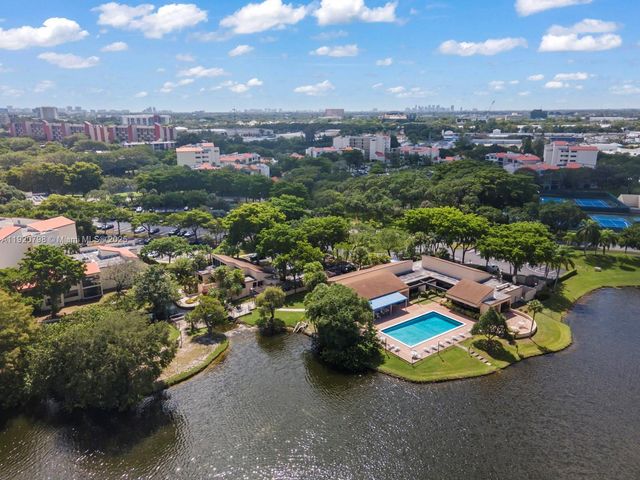 2311 S Cypress Bend Dr 217A, Pompano Beach, FL 33069