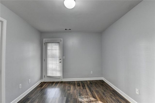 1169 Liberty NW Parkway, Atlanta, GA 30318