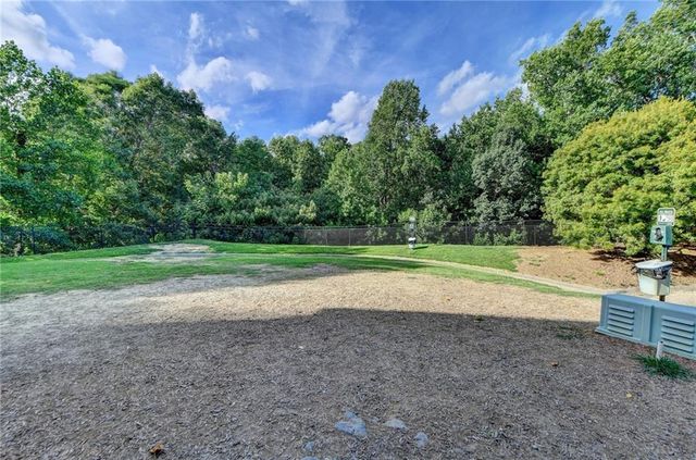 1169 Liberty NW Parkway, Atlanta, GA 30318