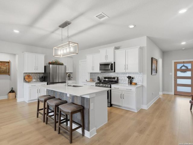 3171 IRON CYN, Bulverde, TX 78163