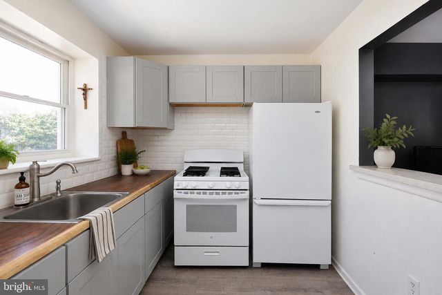 47 & 49 N INDIAN VALLEY CT, Little Egg Harbor Twp, NJ 08087