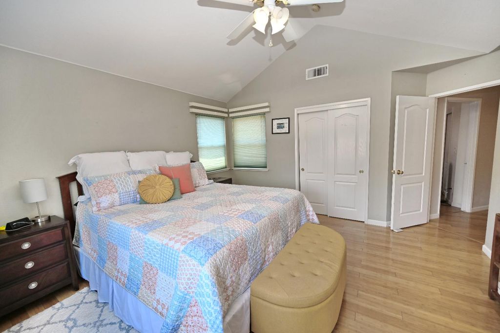 Image 29 of property listing at 870 N Bush Avenue, Clovis, CA 93611