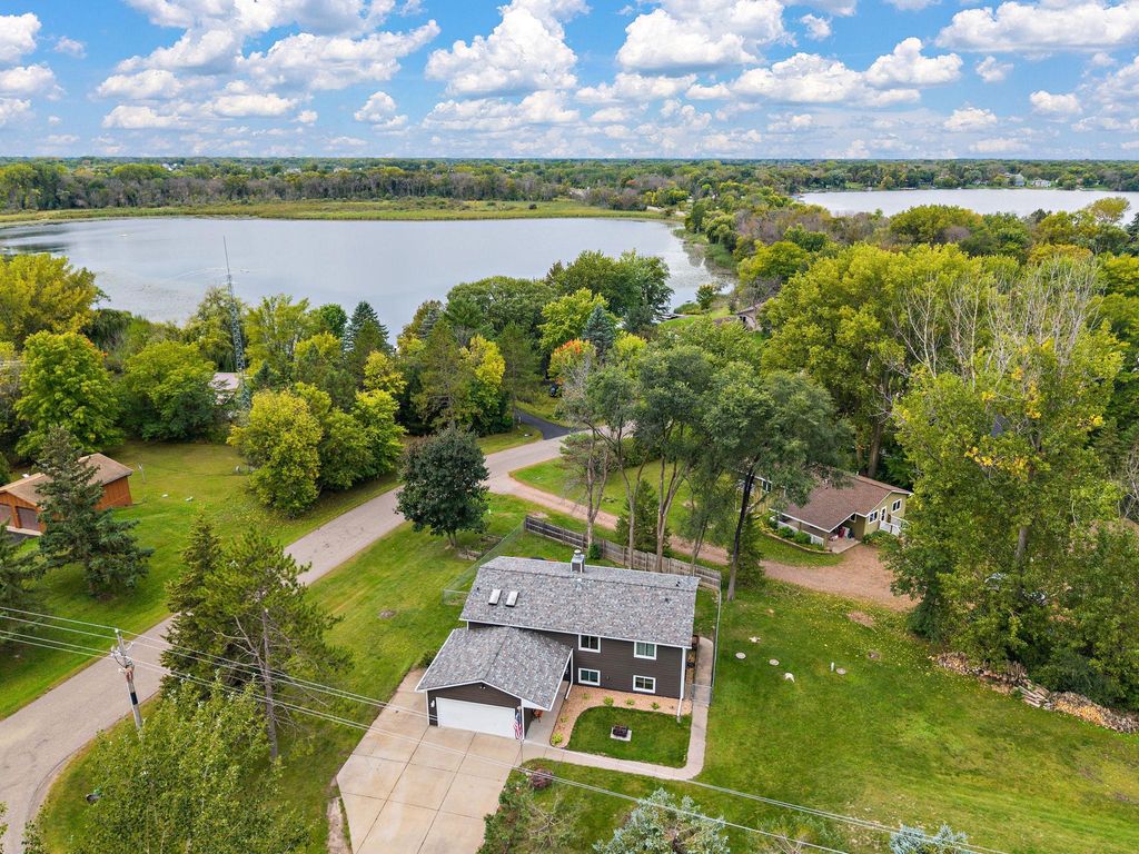 25300 Itasca Avenue, Forest Lake, MN 55025 — exterior