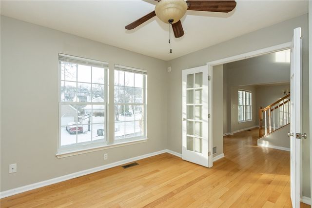 639 White Pine Dr, Adams Twp, PA 16046