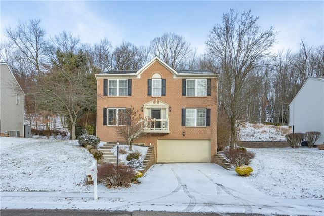 639 White Pine Dr, Adams Twp, PA 16046
