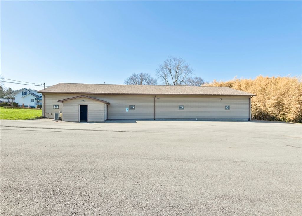 1115 Fayette Ave, Washington Twp, PA 15012