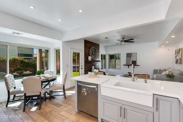 2119 E New Bedford Drive, Gilbert, AZ 85234