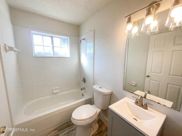 978 TAMMY COVE Lane, Jacksonville, FL 32218