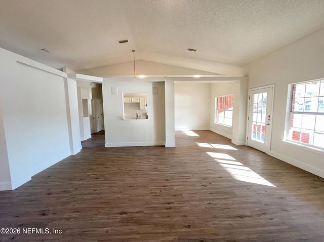 978 TAMMY COVE Lane, Jacksonville, FL 32218