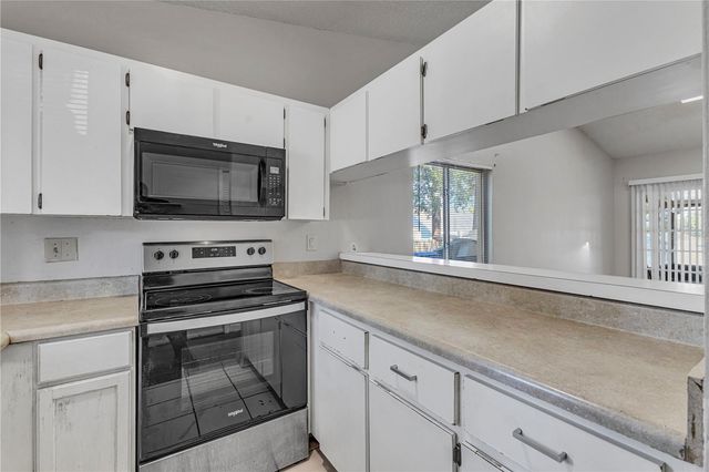 3675 WESTLAND COURT 1, Orlando, FL 32818