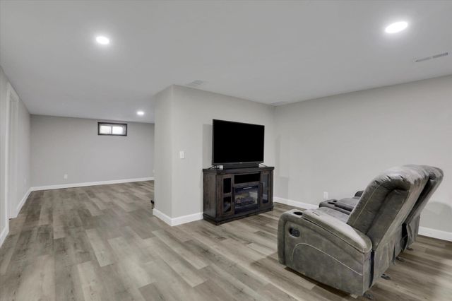 8428 N Susan Ct, Spokane, WA 99208