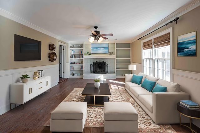 8883 FARMOOR RD, Germantown, TN 38139