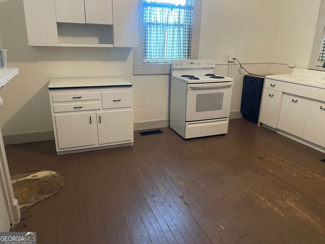 20 Ivy Street, Porterdale, GA 30014