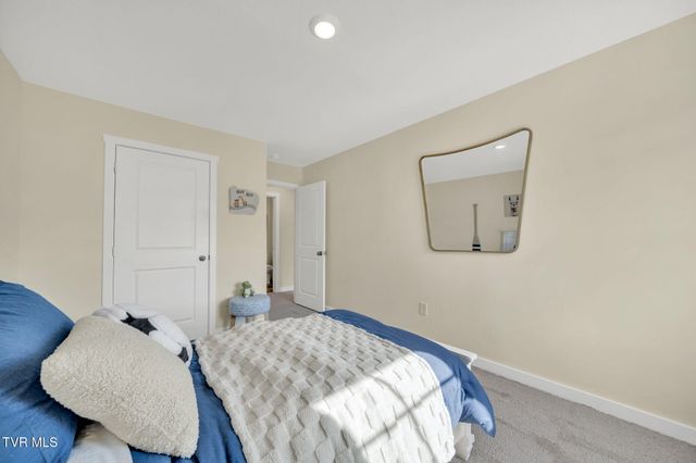 1069 Persimmon Hollow, Greeneville, TN 37745