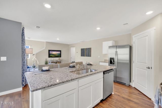 1069 Persimmon Hollow, Greeneville, TN 37745