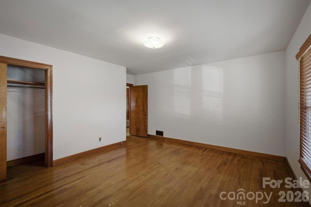 114 Harris Drive, Morganton, NC 28655