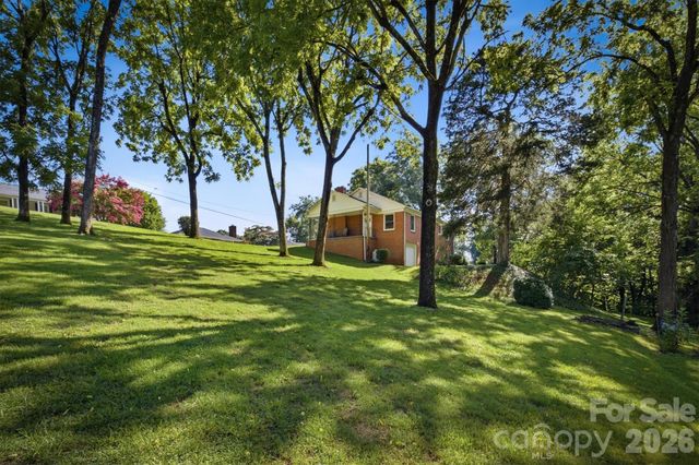 114 Harris Drive, Morganton, NC 28655