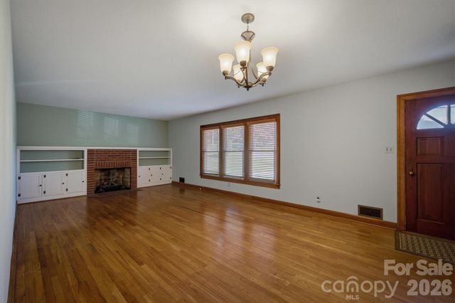 114 Harris Drive, Morganton, NC 28655