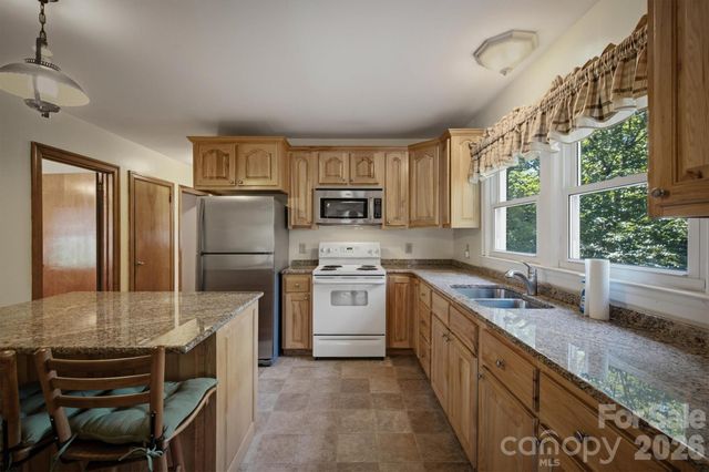 114 Harris Drive, Morganton, NC 28655