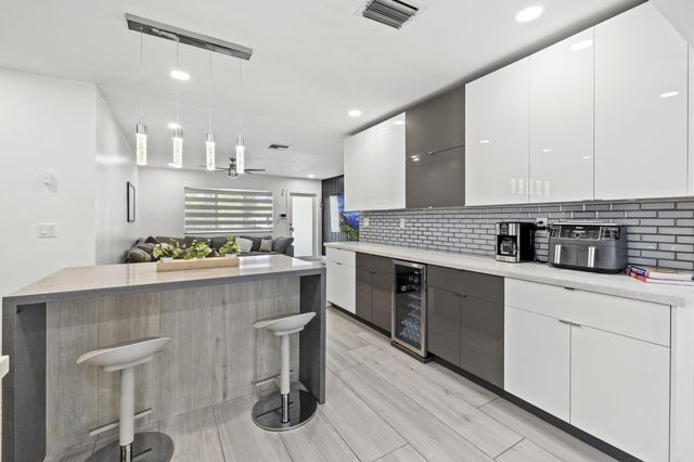 3230 Roosevelt Street, Hollywood, FL 33021