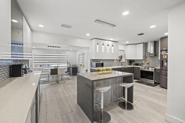 3230 Roosevelt Street, Hollywood, FL 33021