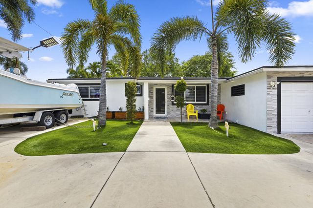 3230 Roosevelt Street, Hollywood, FL 33021