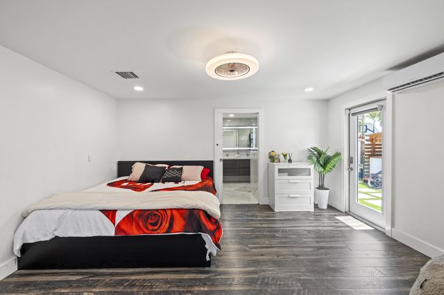 3230 Roosevelt Street, Hollywood, FL 33021