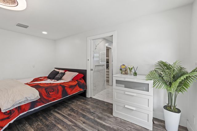 3230 Roosevelt Street, Hollywood, FL 33021