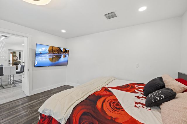 3230 Roosevelt Street, Hollywood, FL 33021