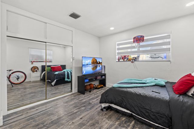 3230 Roosevelt Street, Hollywood, FL 33021