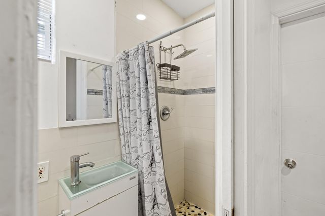 3230 Roosevelt Street, Hollywood, FL 33021