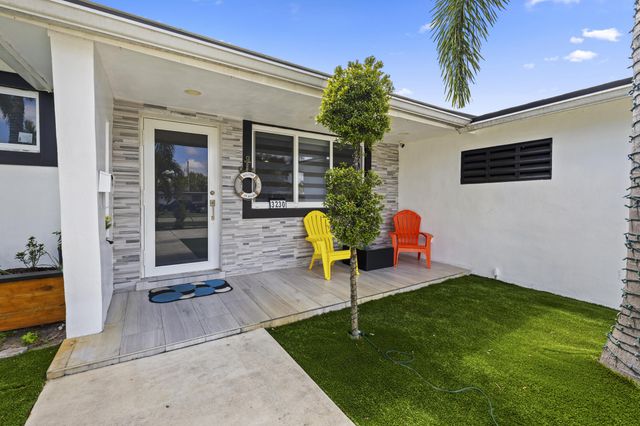 3230 Roosevelt Street, Hollywood, FL 33021