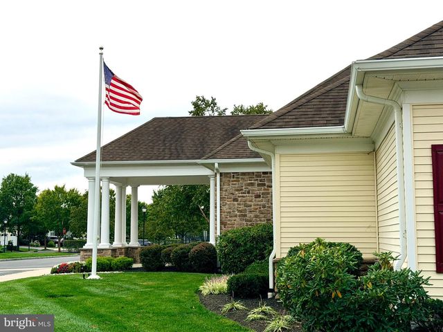 37 MURANO DR, Princeton Junction, NJ 08550