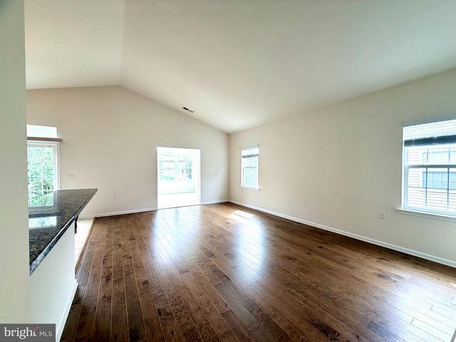 37 MURANO DR, Princeton Junction, NJ 08550