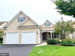 37 MURANO DR, Princeton Junction, NJ 08550