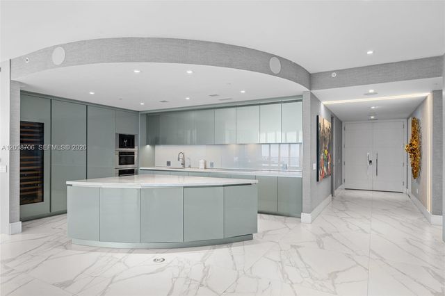 18975 Collins Ave 5200, Sunny Isles Beach, FL 33160