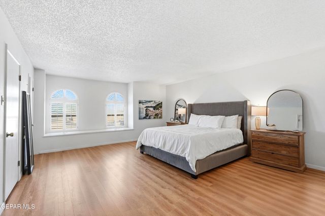 6416 LOS ROBLES Drive, El Paso, TX 79912