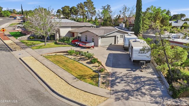6416 LOS ROBLES Drive, El Paso, TX 79912