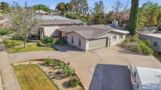 6416 LOS ROBLES Drive, El Paso, TX 79912
