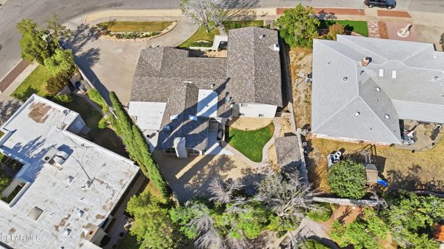 6416 LOS ROBLES Drive, El Paso, TX 79912