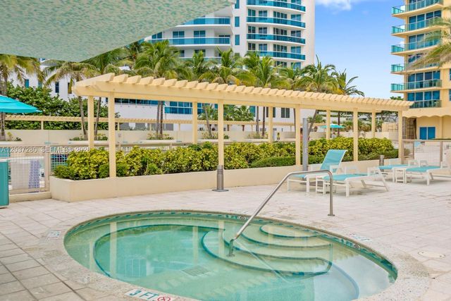 2501 S Ocean Drive L14, Hollywood, FL 33019
