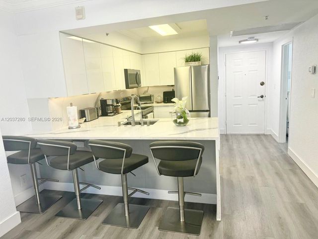 2501 S Ocean Drive L14, Hollywood, FL 33019