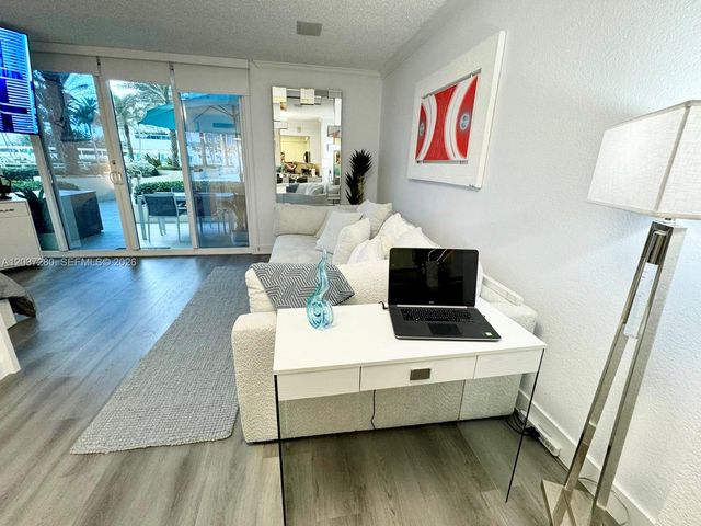 2501 S Ocean Drive L14, Hollywood, FL 33019