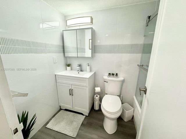 2501 S Ocean Drive L14, Hollywood, FL 33019